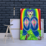 Buntes Soul-Art-Gemälde einer Frau vor einem Regenbogen mit weißer Brille und leuchtend grüner Landschaft.