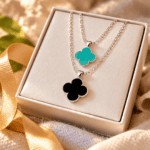 Amazonit und Onyx Kleeblatt-Halsketten in Geschenkbox - Schmuck von Yaëlle.